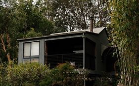Tuckeroo Cottages & Gardens - Blue Wren & Kookaburra